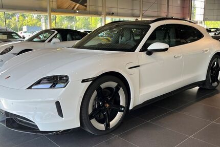 Porsche Taycan 6.000 km 137.124 € Bielefeld 33719