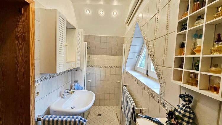 Einfamilienhaus Bremervörde Nieder Ochtenhausen - 5 Zimmer, 143 m&sup2;, 189.000&euro; | Angebot:26207277