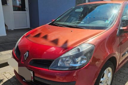Renault Clio 253.600 km 900 &euro; Erkelenz 41812