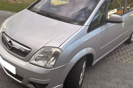 Opel Meriva 152.000 km 2.350 &euro; Wiesbaden 65205