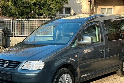 VW Caddy 252.167 km 5.500 &euro; Düsseldorf 40627