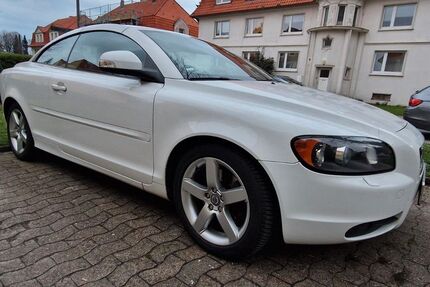 Volvo C70 225.000 km 7.299 € Bielefeld 33604