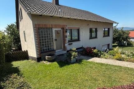 Haus Meinhard - 5 Zimmer, 124 m&sup2;, 185.000&euro; | Angebot:27121043