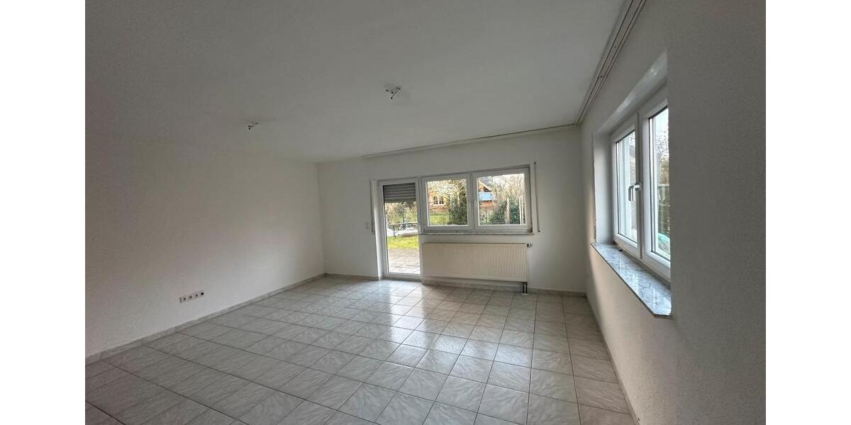 Erdgeschoßwohnung Limburg an der Lahn Lindenholzhausen - 3 Zimmer, 87 m&sup2;, 1.300&euro; | Angebot:26330041