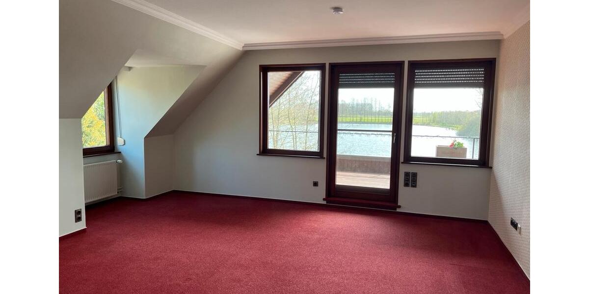 Etagenwohnung Kellinghusen - 9 Zimmer, 280 m&sup2;, 2.400&euro; | Angebot:26113327