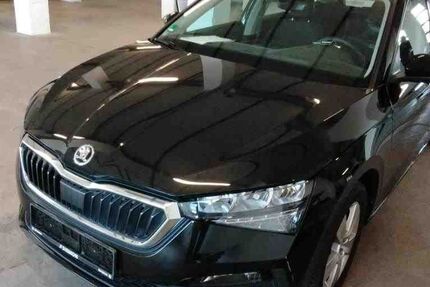 Skoda Scala 98.000 km 13.690 &euro; Braunschweig 38116