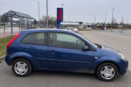 Ford Fiesta 175.000 km 1.300 &euro; Hamfelde 22929