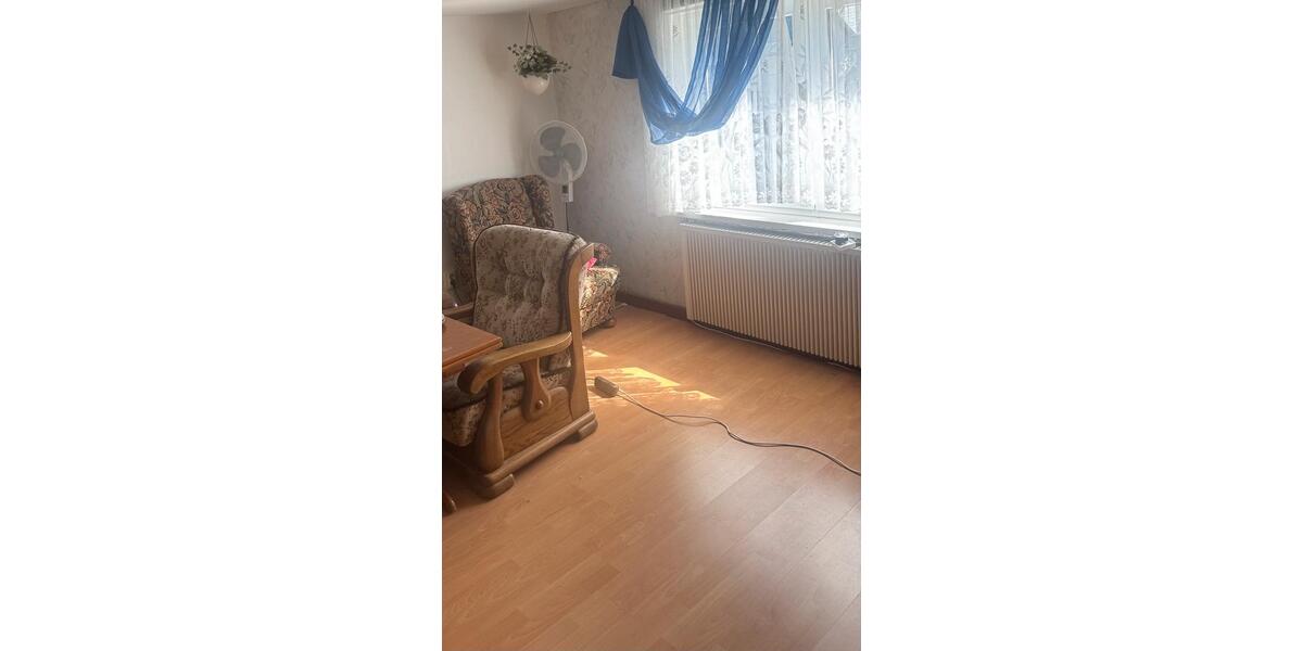 Einfamilienhaus Büren - 7 Zimmer, 280 m&sup2;, 33.000&euro; | Angebot:26267429