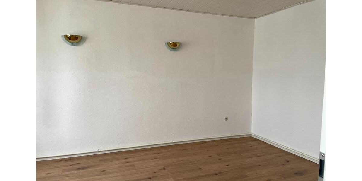 Einfamilienhaus Espenau - 4 Zimmer, 95 m&sup2;, 1.200&euro; | Angebot:25088035