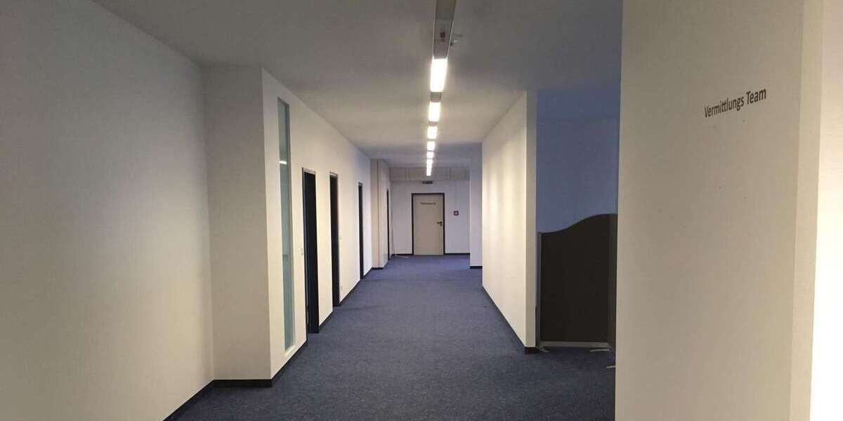 Büro in Eschborn 3.992 € 403 m² zimmer