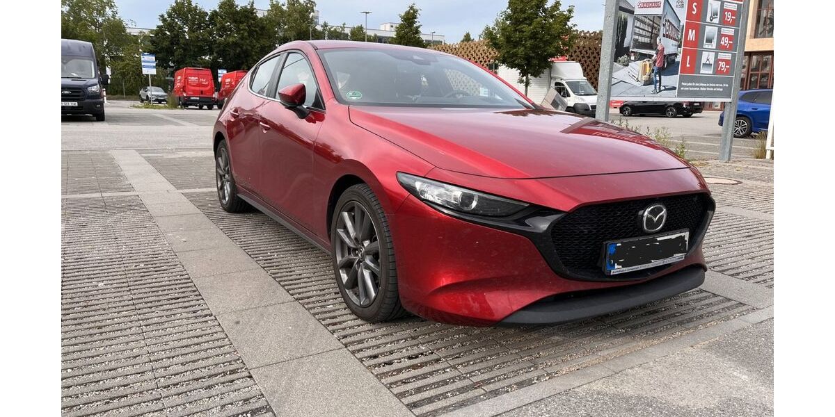 Mazda 3 47.000 km 21.500 &euro; Munchen 80807