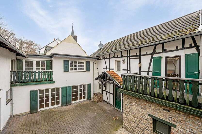 Haus zum Kaufen in Bornheim 479.000 € 225 m²