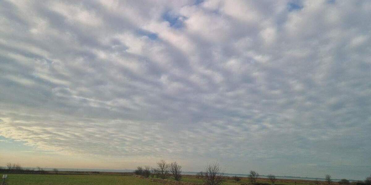 Großzügiges Einfamilienhaus mit separater Einliegerwohnung und reizvollem Ausblick in Richtung Meer 7 zimmer