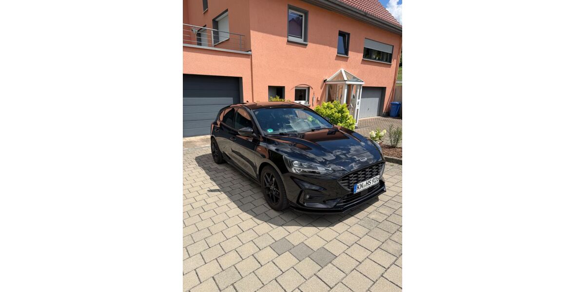 Ford Focus 87.000 km 12.950 &euro; Tengen 78250