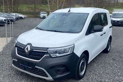 Renault Kangoo 146.000 km 11.990 &euro; Trieb 08239