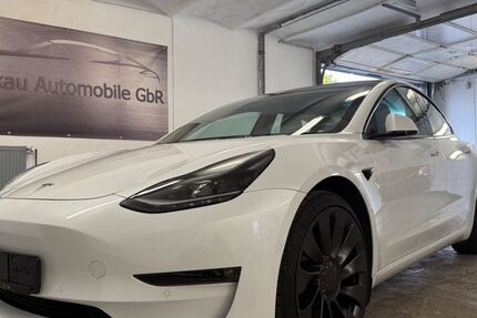 Tesla Model 3 32.338 km 32.900 € Seeth Ekholt 25337