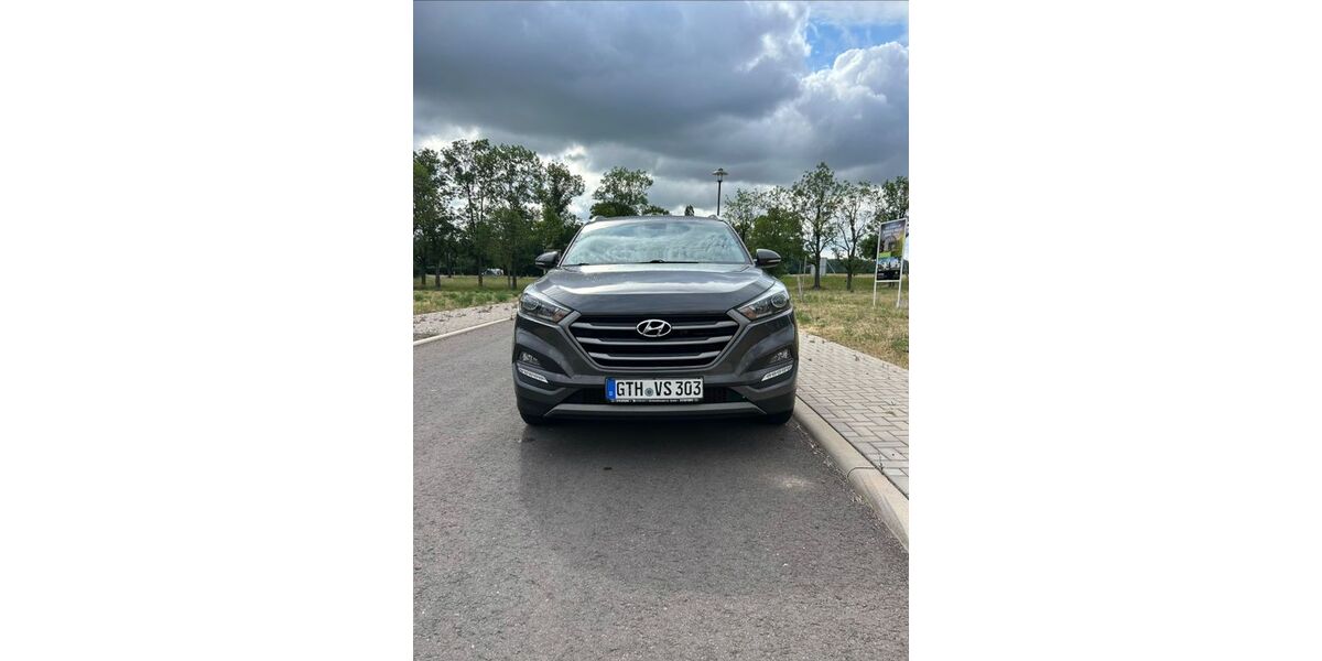 Hyundai TUCSON 100.152 km 11.800 &euro; Herrenhof 99887