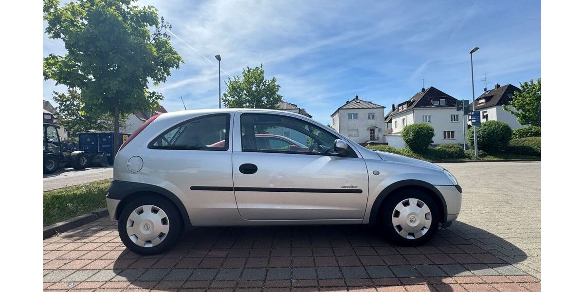 Opel Corsa 93.000 km 2.200 &euro; Stuttgart 70437