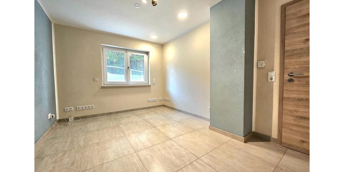 Mehrfamilienhaus, Wohnhaus Bad Soden-Salmünster Salmünster - 7.5 Zimmer, 310 m&sup2;, 2.750&euro; | Angebot:25656917