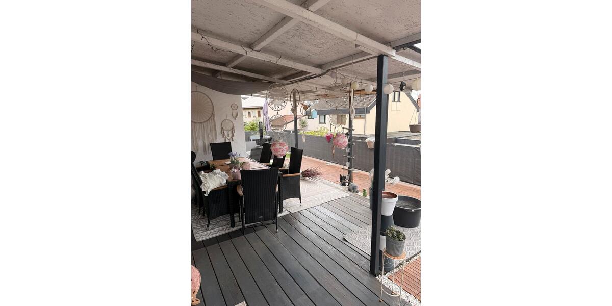 Etagenwohnung Sennfeld - 5 Zimmer, 150 m&sup2;, 1.150&euro; | Angebot:26648151