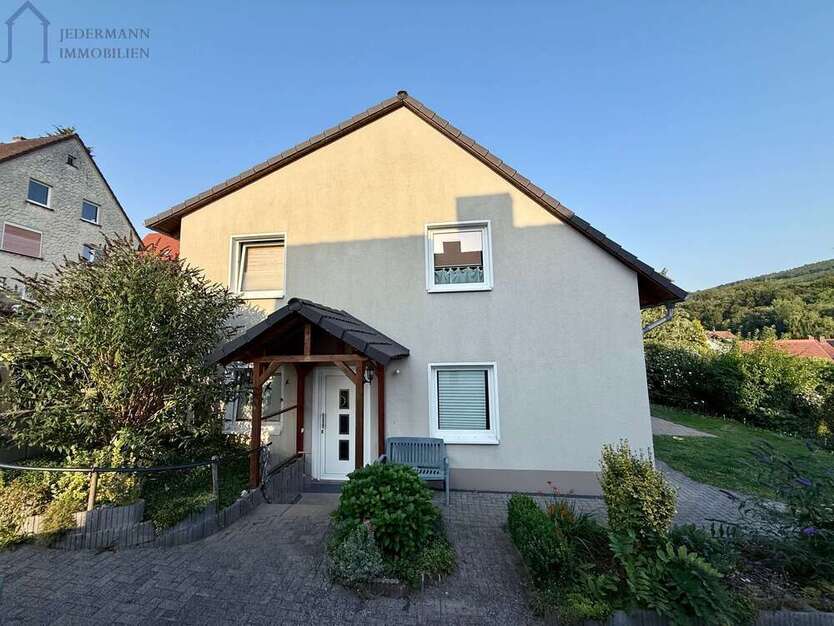 Haus zum Kaufen in Helsa 310.000 € 165 m²