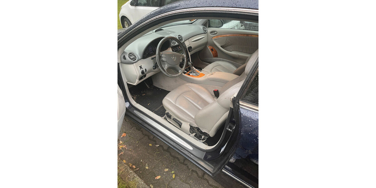 Mercedes-Benz CLK 320 225.000 km 6.000 &euro; Berlin 10178