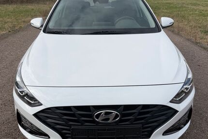Hyundai i30 81.600 km 14.000 &euro; Köln/Poll 51105