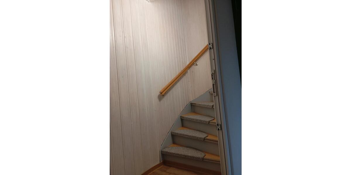Dachgeschoßwohnung Alsleben (Saale) - 2 Zimmer, 45 m&sup2;, 270&euro; | Angebot:26305314