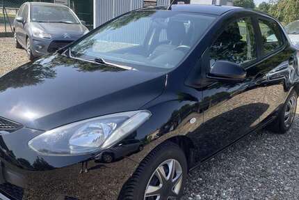 Mazda 2 147.000 km 3.200 &euro; Aschersleben 06449