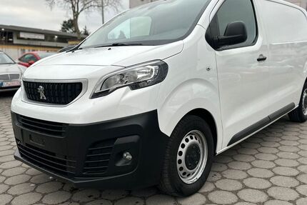 Peugeot Expert 275.000 km 7.999 &euro; Elz 65604