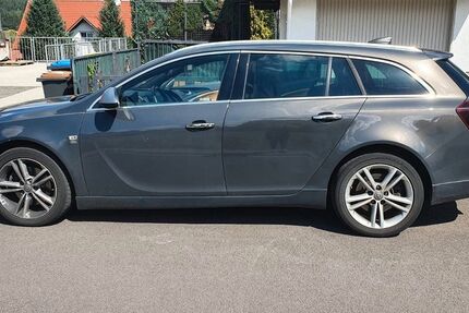 Opel Insignia 173.000 km 6.100 &euro; Ulrichstein 35327