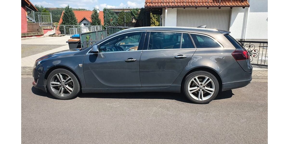 Opel Insignia 173.000 km 6.100 &euro; Ulrichstein 35327