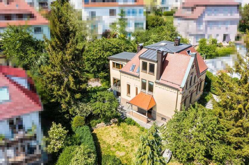 Haus zum Kaufen in Stuttgart 935.000 € 180 m² 10 zimmer