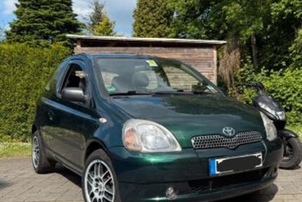 Toyota Yaris 81.000 km 3.500 &euro; Leverkusen 51375