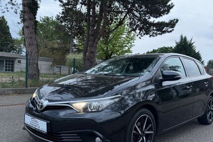 Toyota Auris 144.000 km 9.450 &euro; Speyer 67346