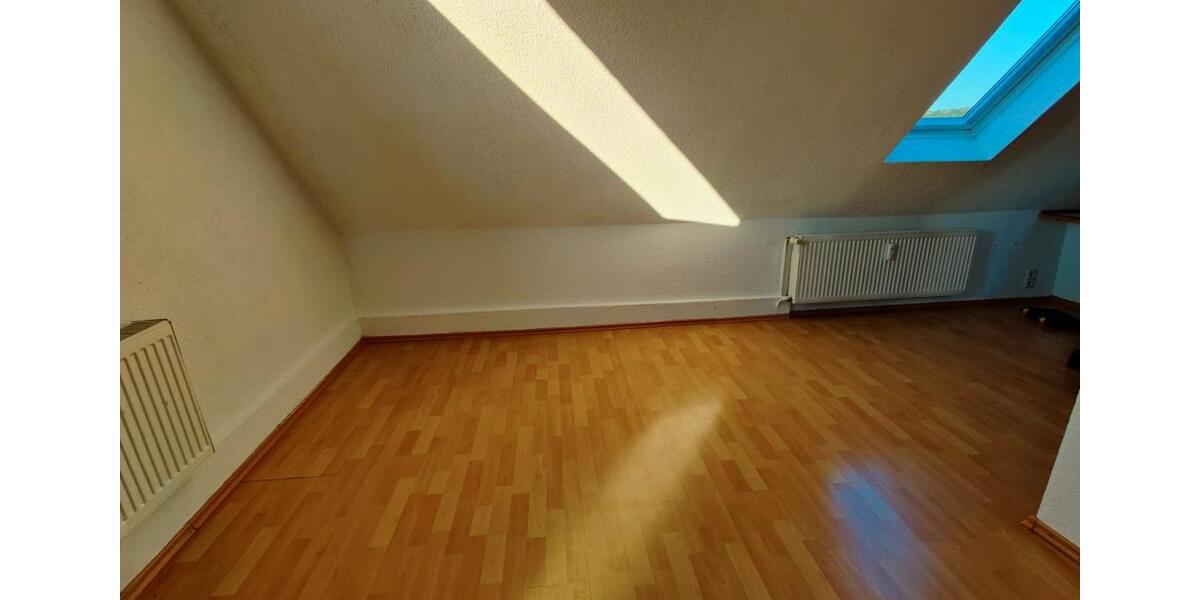 Dachgeschoßwohnung Pfinztal - 2 Zimmer, 34 m&sup2;, 140.000&euro; | Angebot:26023264