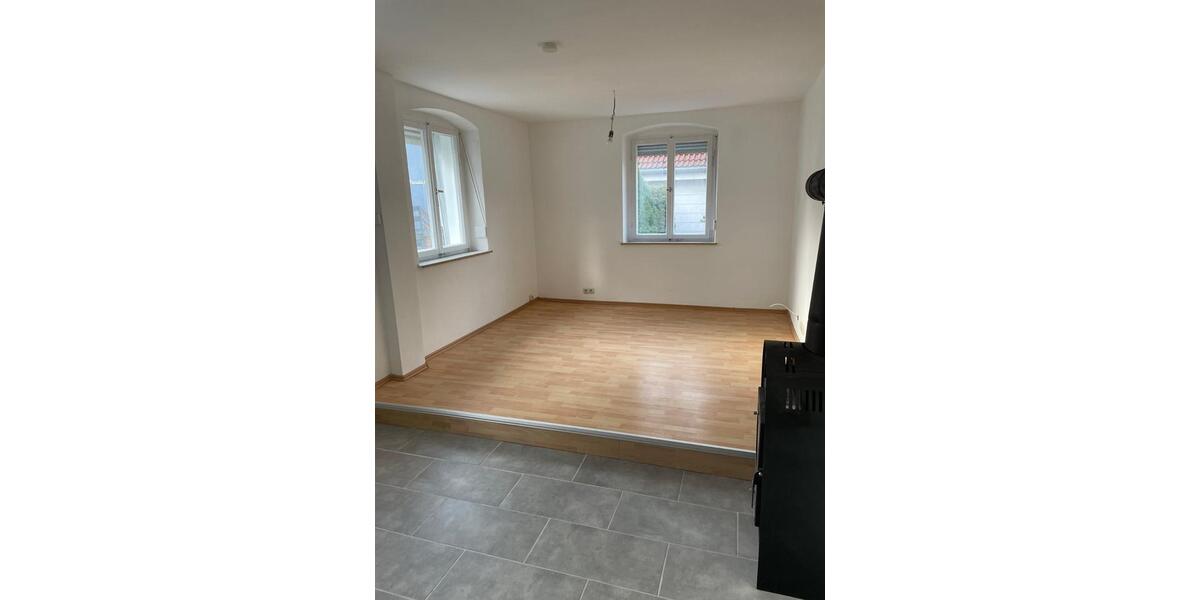 Schönes Wohnhaus mit Garten und Carport zur Miete 4 zimmer