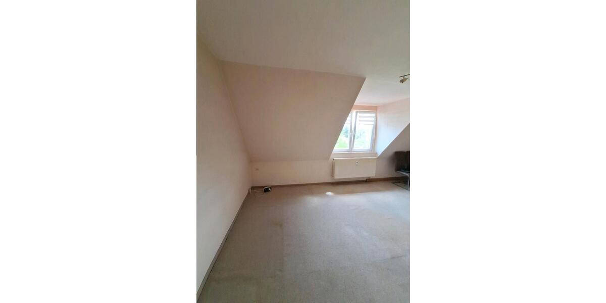 Dachgeschoßwohnung Neustadt an der Orla - 2 Zimmer, 90 m&sup2;, 78.000&euro; | Angebot:26741667
