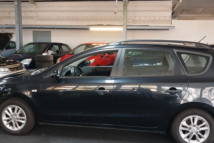 Hyundai i30 126.000 km 4.700 &euro; Rüsselsheim 65428