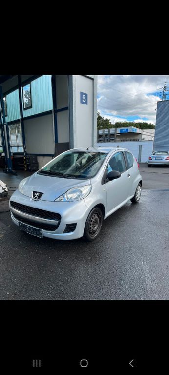 Peugeot 107 187.338 km 2.250 € Dinslaken 46535