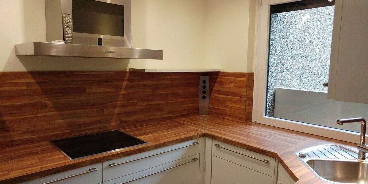 LUXUS Appartament mit Einbauküche, Balkon, Garage 2 zimmer