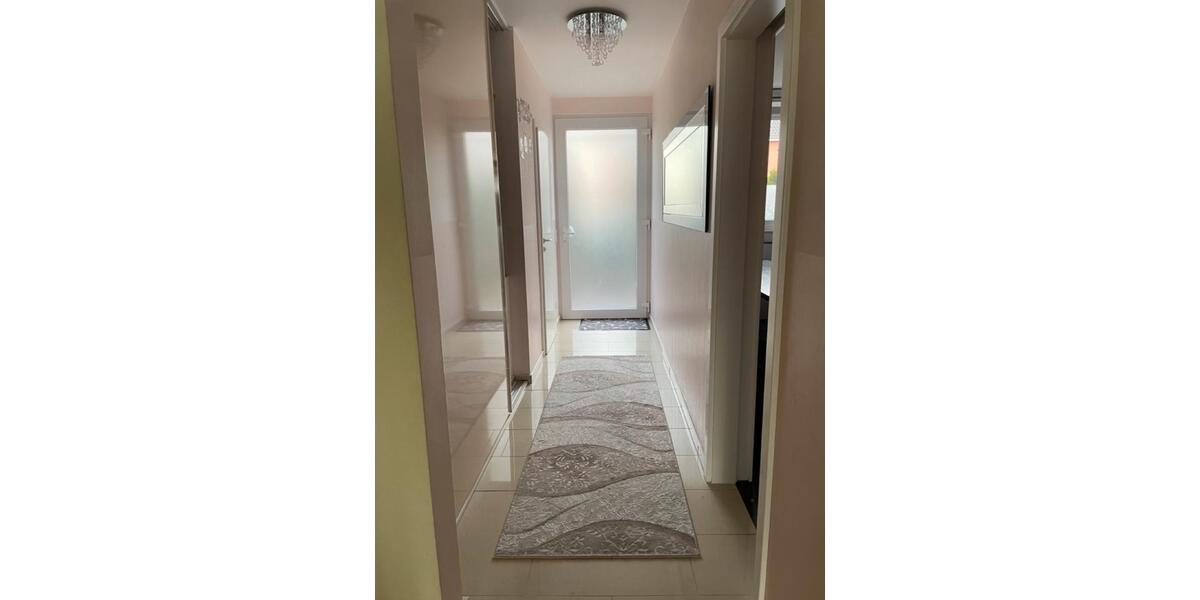 Reihenhaus Berlin Spandau - 5 Zimmer, 142 m&sup2;, 2.500&euro; | Angebot:26406625