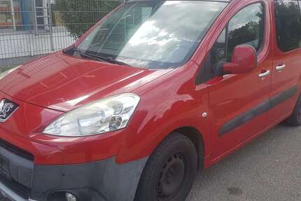Peugeot Partner 265.000 km 2.000 € Leingarten 74211