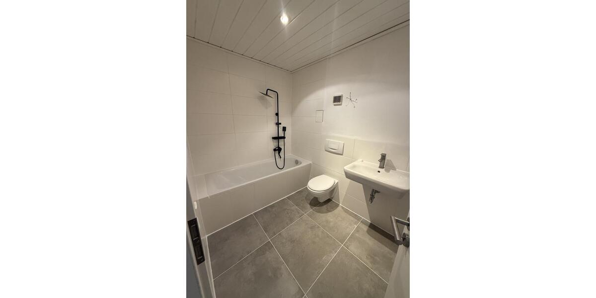 Etagenwohnung Kahla - 2.5 Zimmer, 68 m&sup2;, 650&euro; | Angebot:25806483