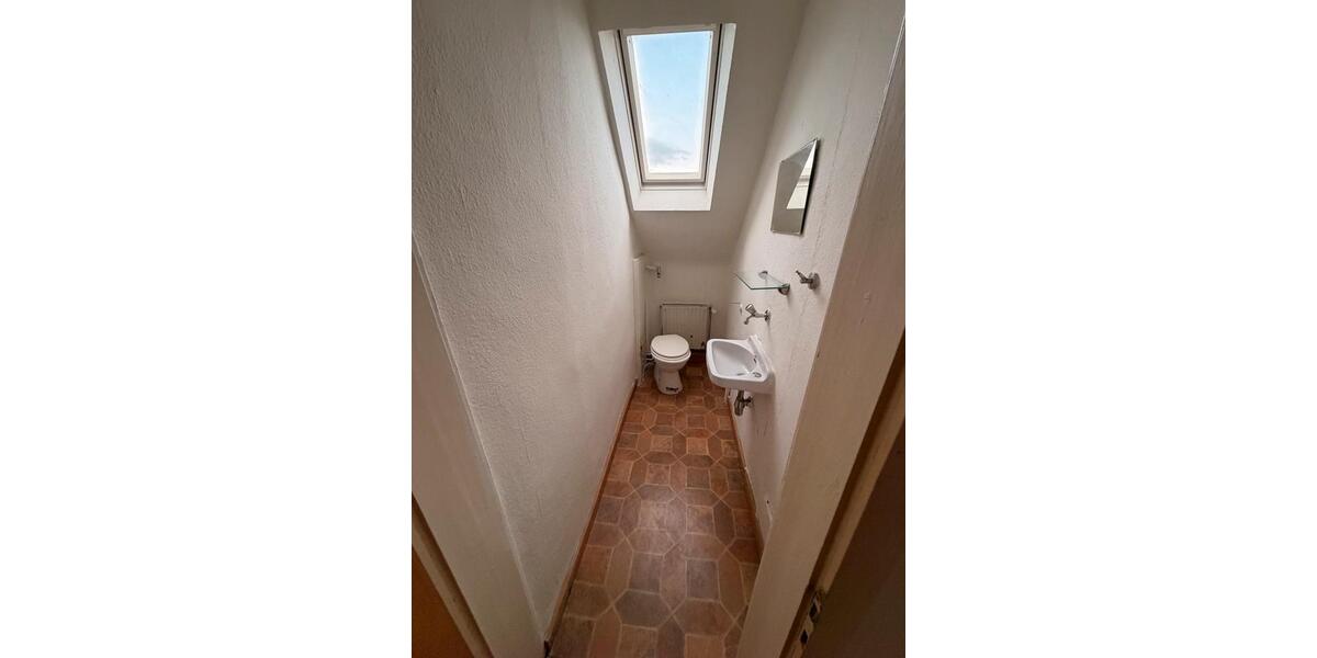 Etagenwohnung Erbach - 6 Zimmer, 160 m&sup2;, 1.300&euro; | Angebot:24983173