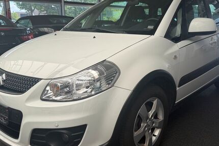 Suzuki SX4 112.000 km 7.990 &euro; Minden 32425