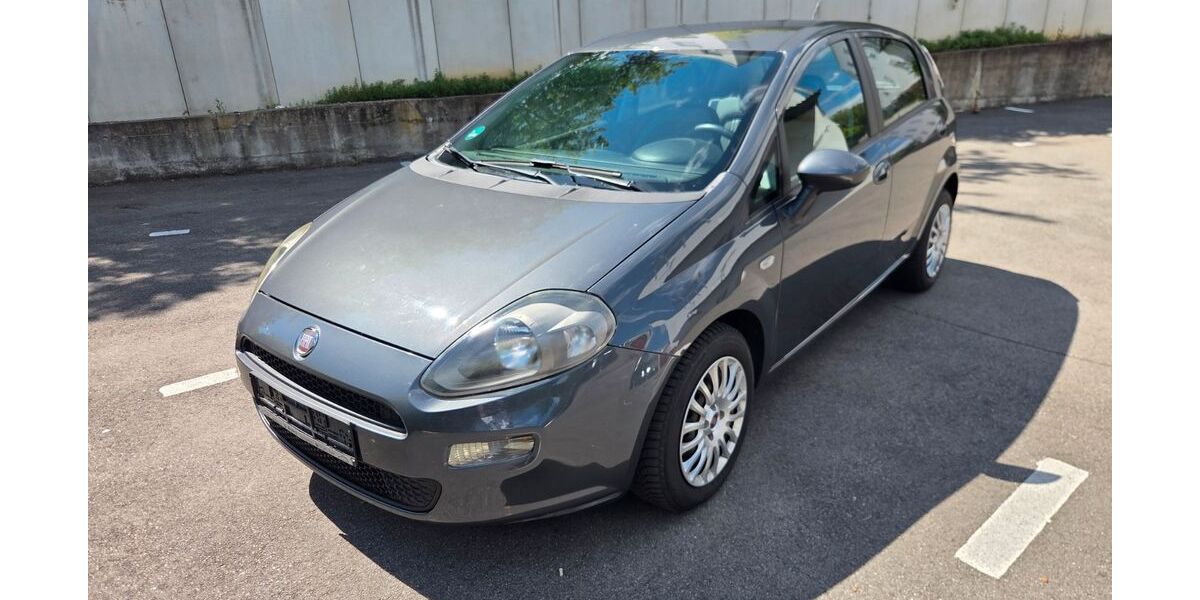 Fiat Punto 153.784 km 2.850 &euro; Stuttgart 70437