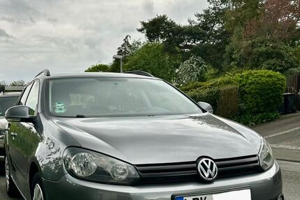 VW Golf 280.000 km 2.499 &euro; Herborn 35745