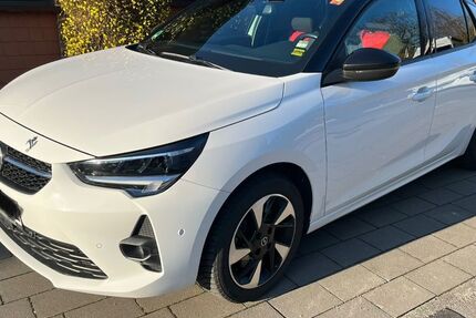 Opel Corsa 54.400 km 14.570 &euro; Bad Driburg 33014