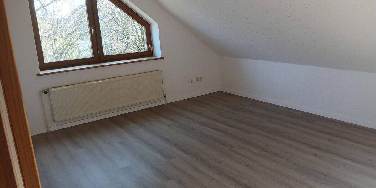 Einfamilienhaus Büdelsdorf - 6 Zimmer, 140 m&sup2;, 415.000&euro; | Angebot:26214890